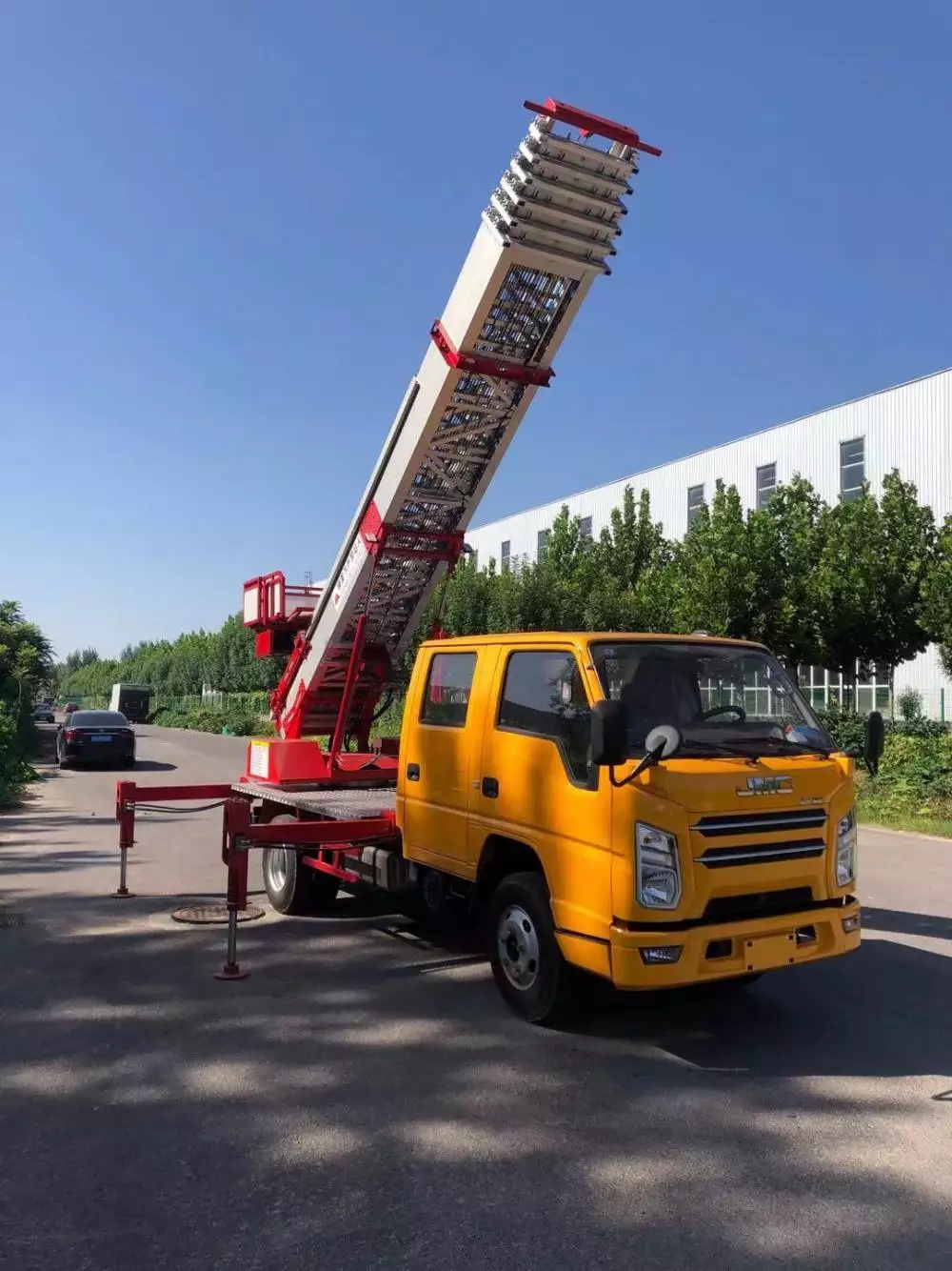 双牌附近的云梯车出租服务：轻松解决高空作业需求